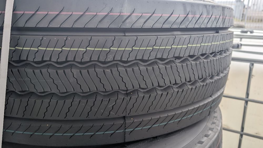 Шини колеса резина 385/65 R22.5 164K Continental Conti Hybrid HS5