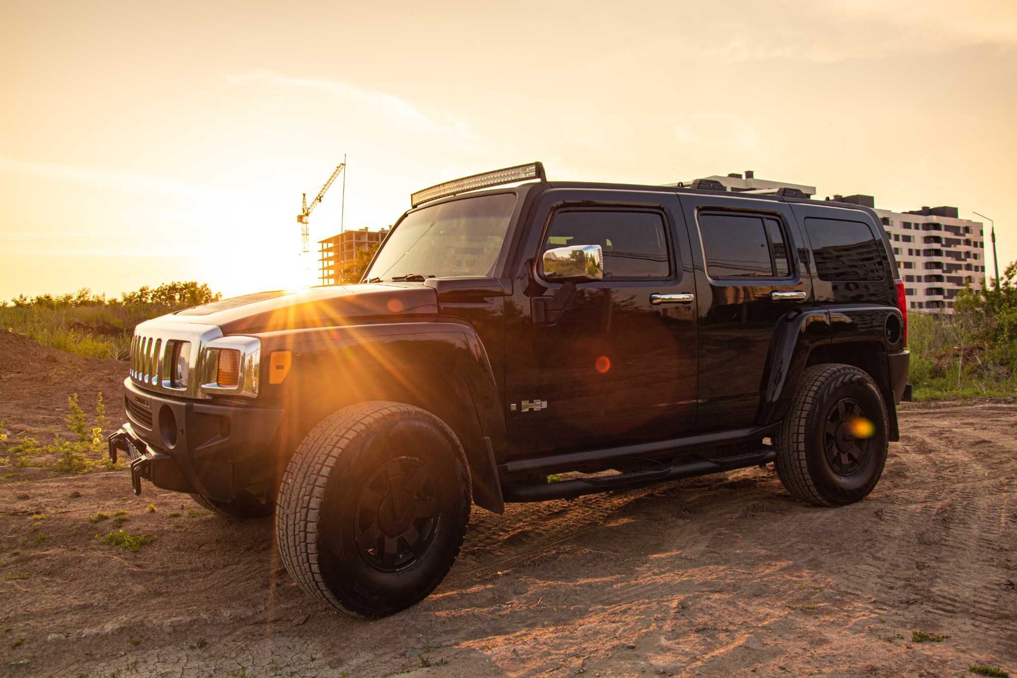 Настоящий Внедорожник Hummer H3 (рамный джип)