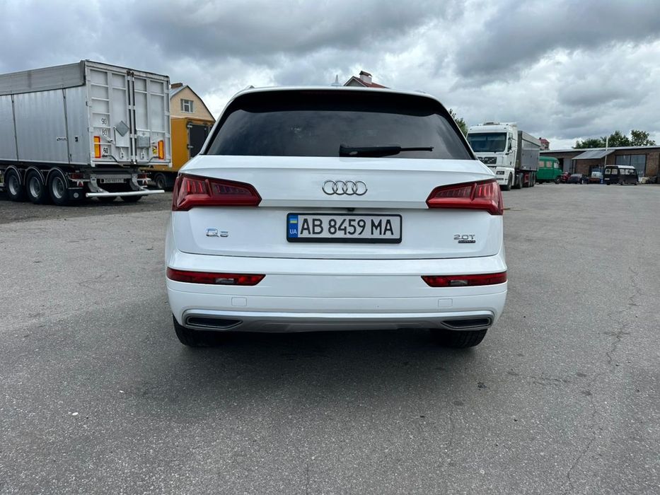Ауди AUDI Q5. Власник