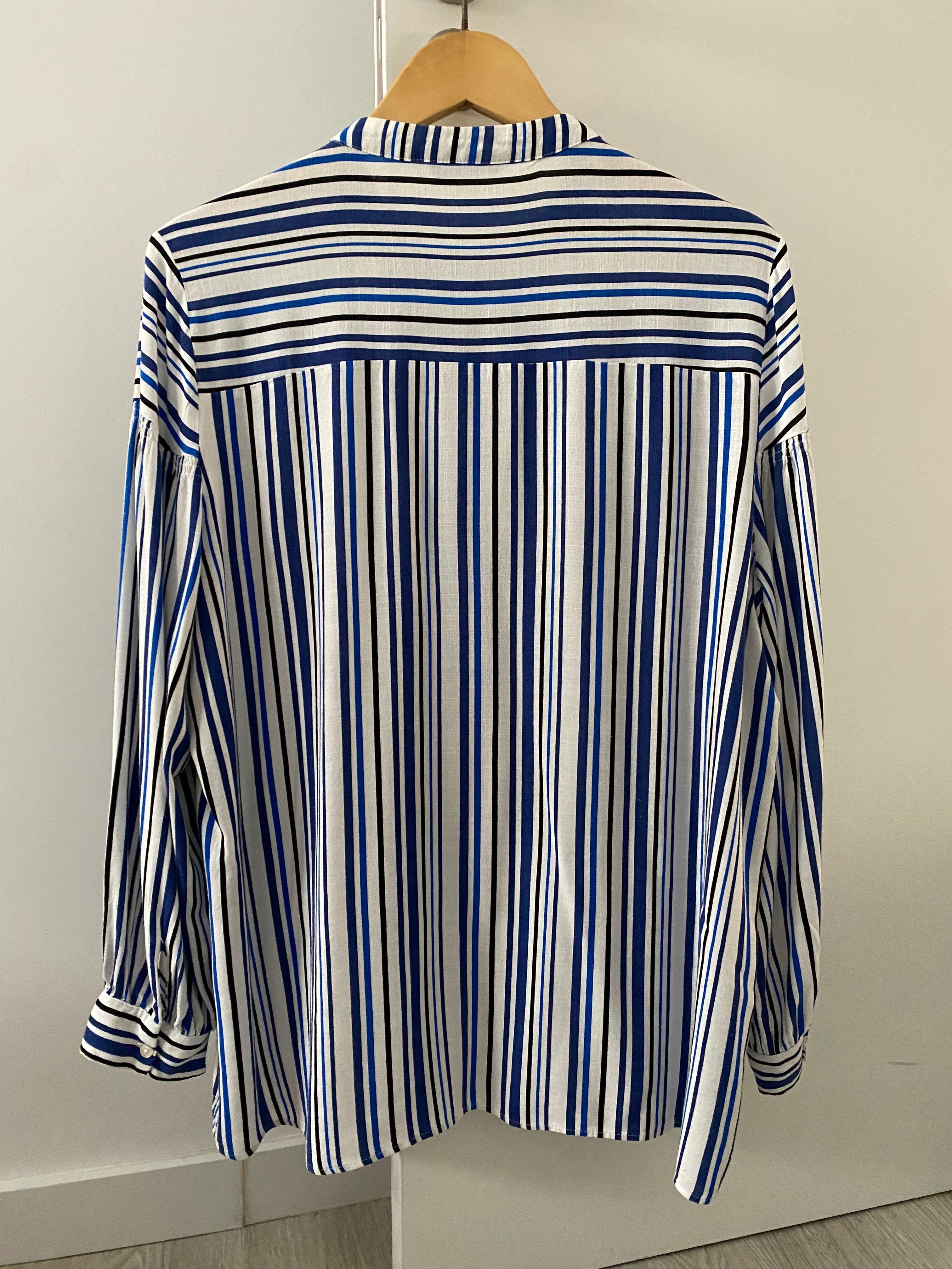 Blusa riscas C&A