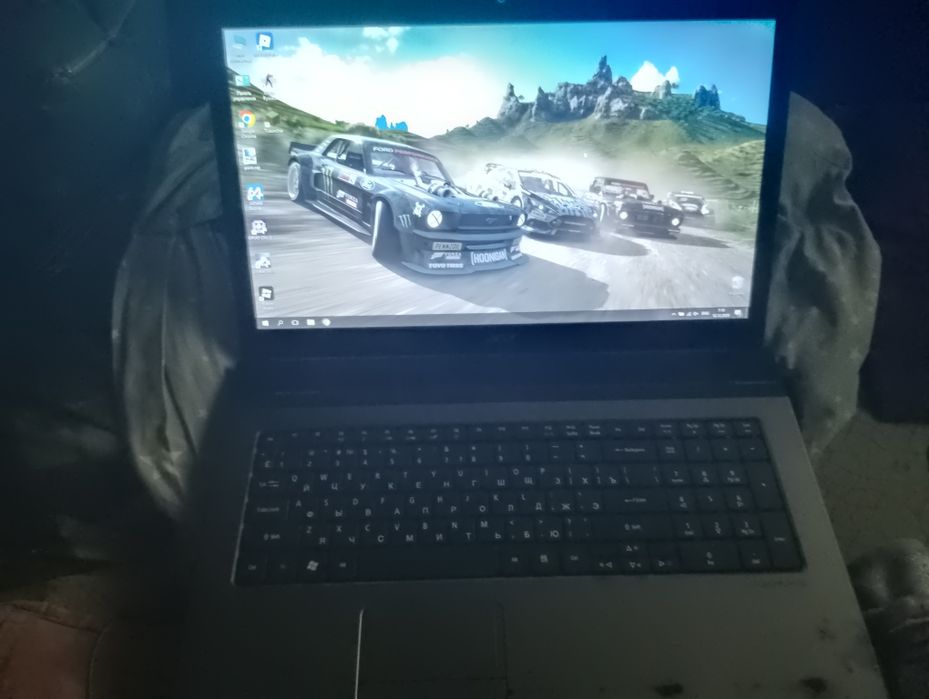 Acer aspire 7560G