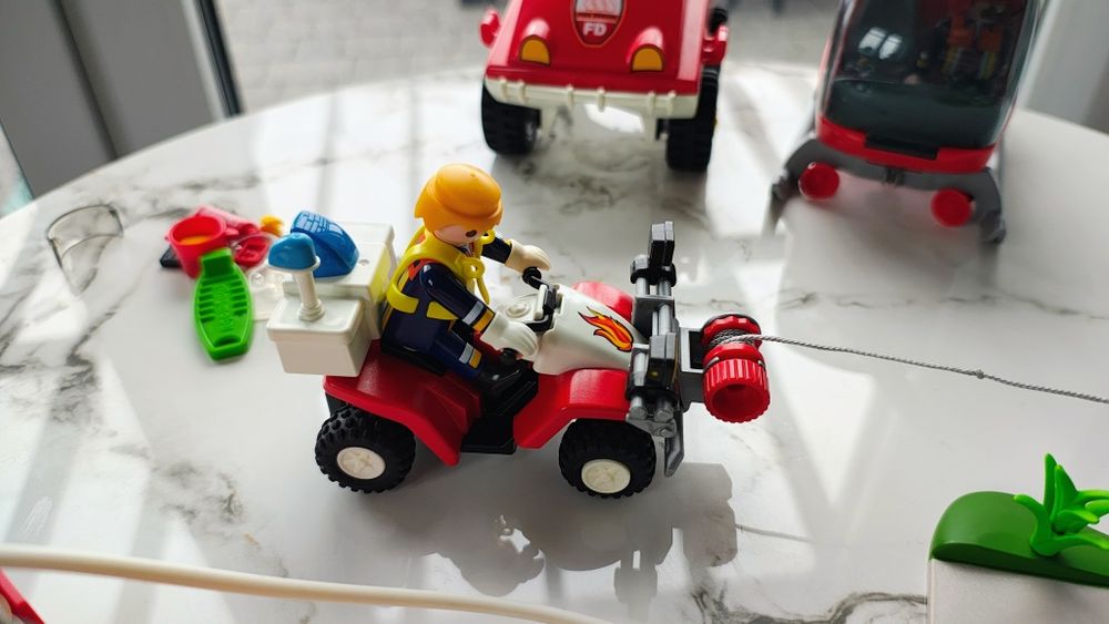Playmobile zestaw straży pożarnej