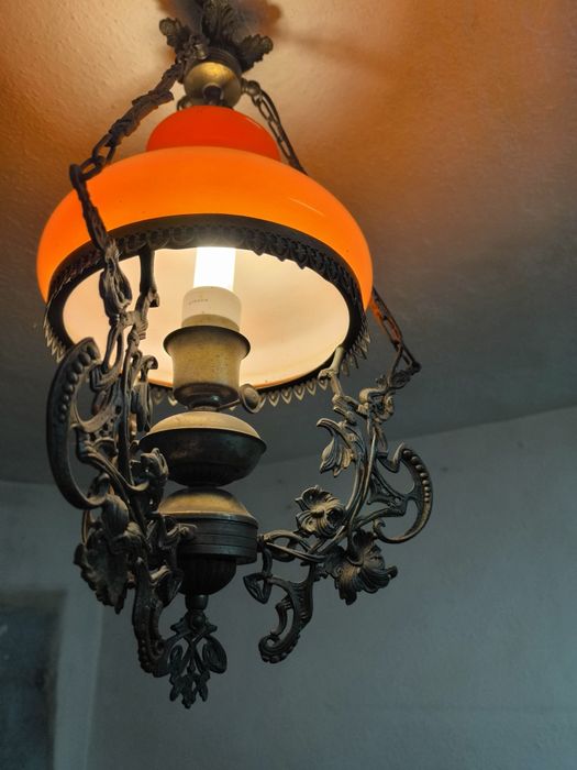 Candeeiro de Teto Antigo