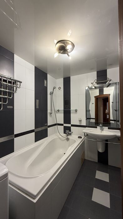 Сдается 3-х комн. кв. на Космосе