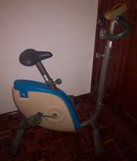 Bicicleta Fitness Domyos