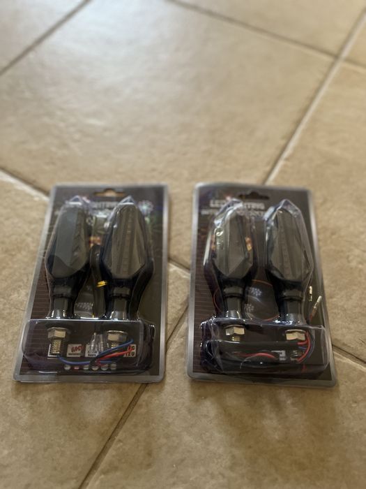 PISCAS UNIVERSAIS  LED LIGHTING