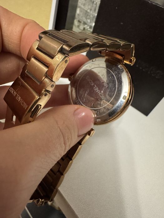 Часи  MICHAEL KORS  годинник