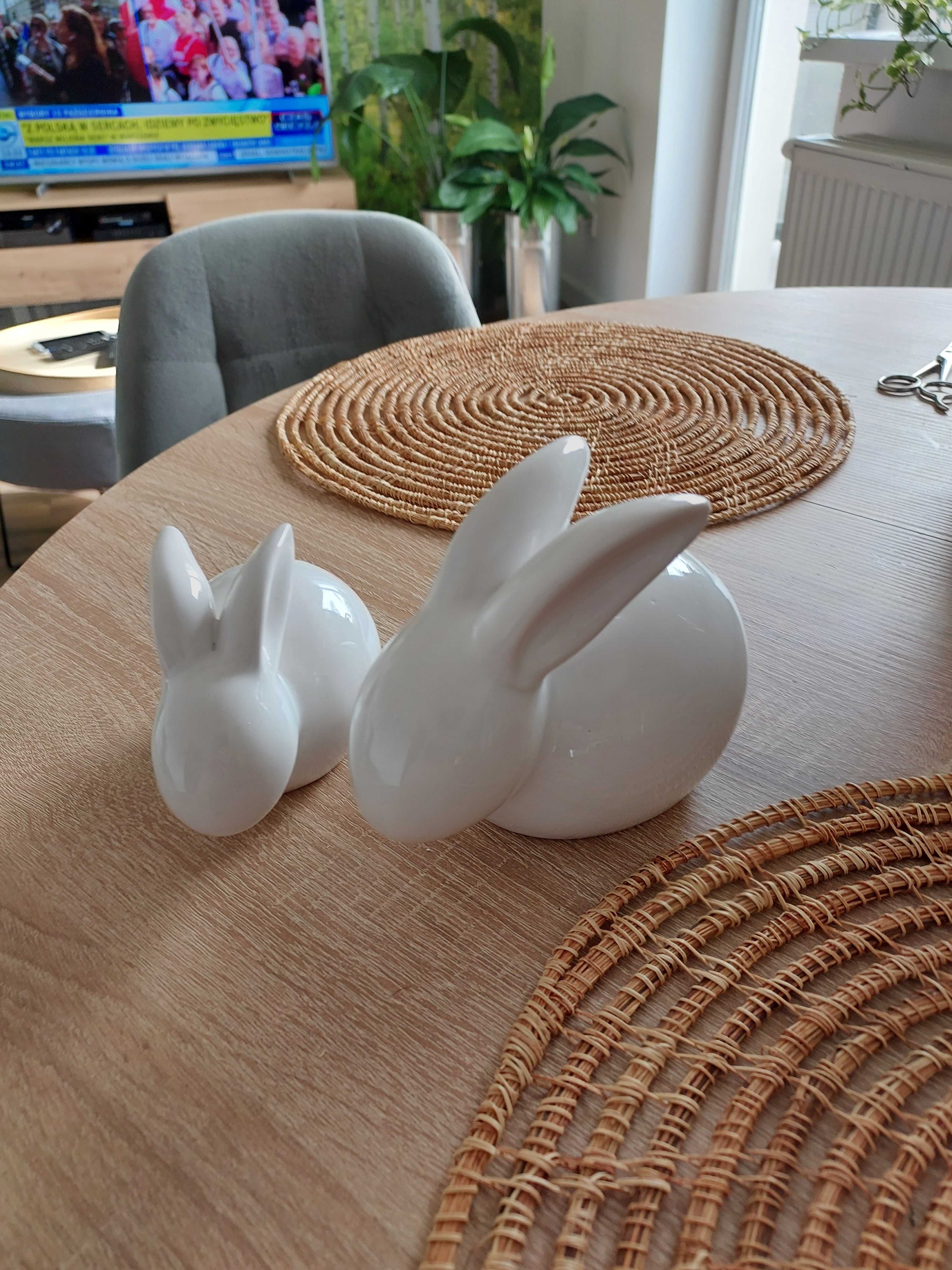 Figurki zające białe