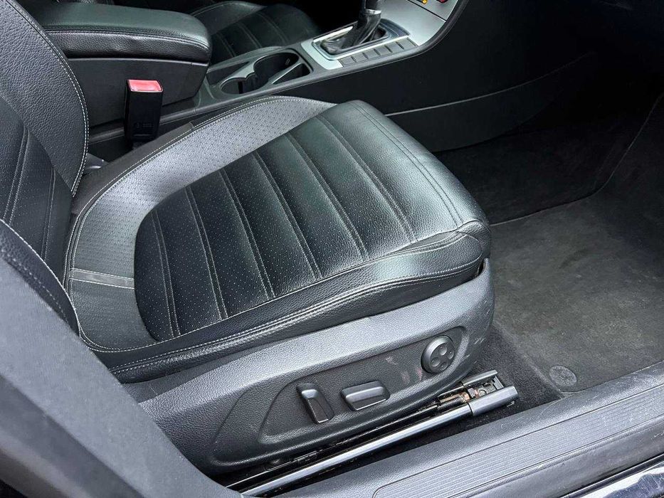 Продам Volkswagen CC 2010, 2.0л, бензин, автомат.