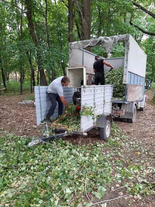 Вывоз мусора. Грузоперевозки до 6 тонн,услуги самосвала