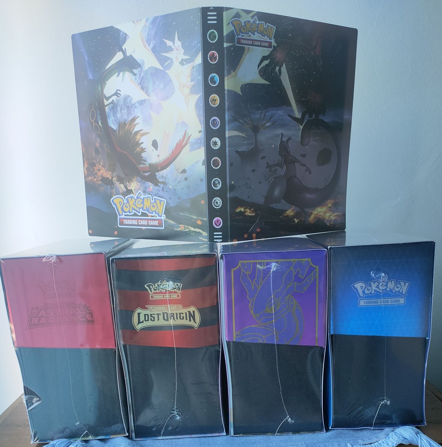 4 Elite trainer box diferentes