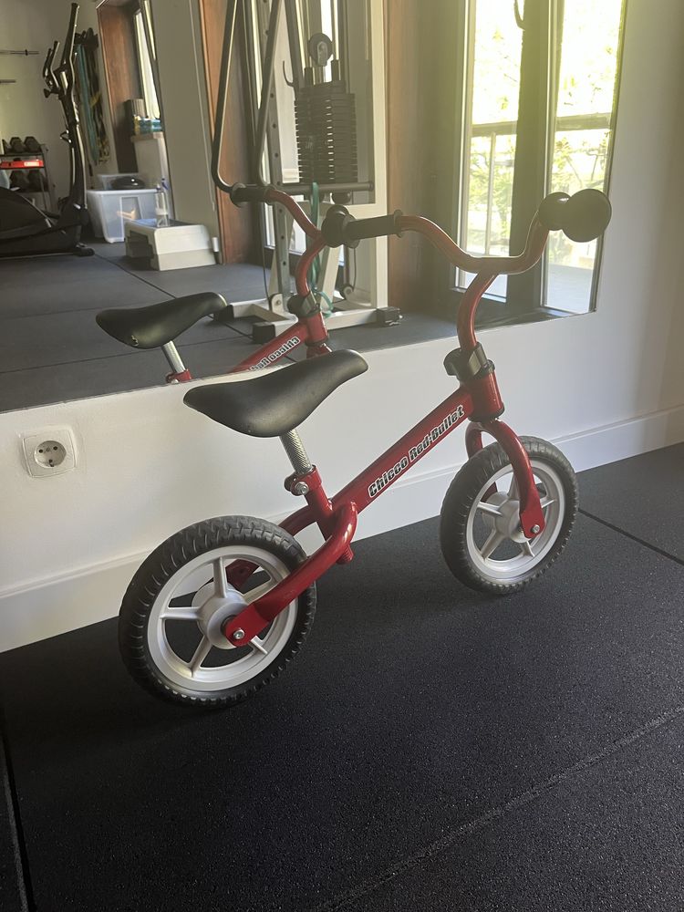 Bicicleta sem pedais Chicco Red Bullet