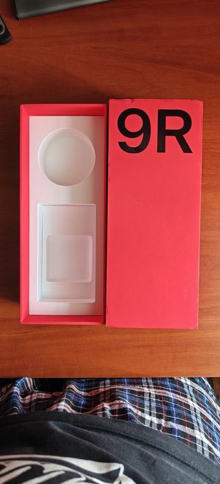 Смартфон Oneplus 9r
