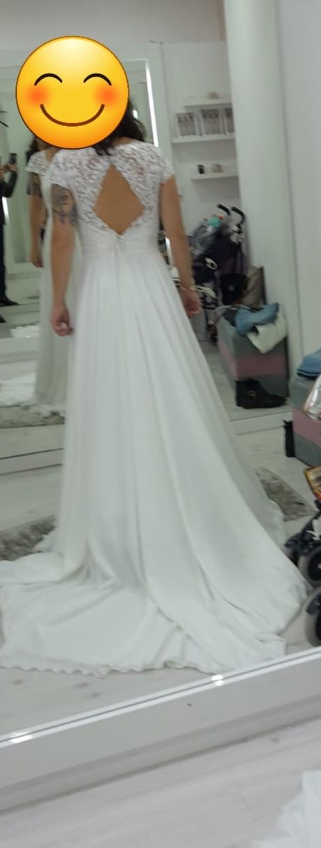 Vendo vestido de noiva novo