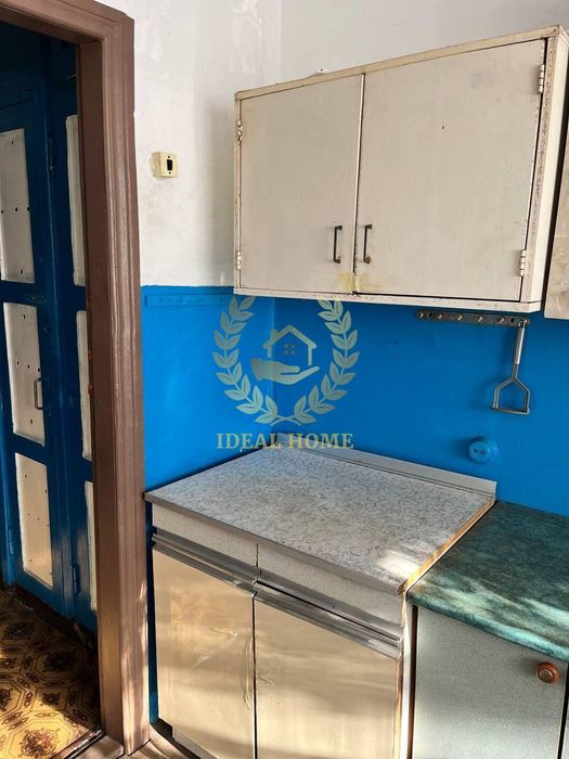 Продам 1 кімнату в кумінальні квартирі