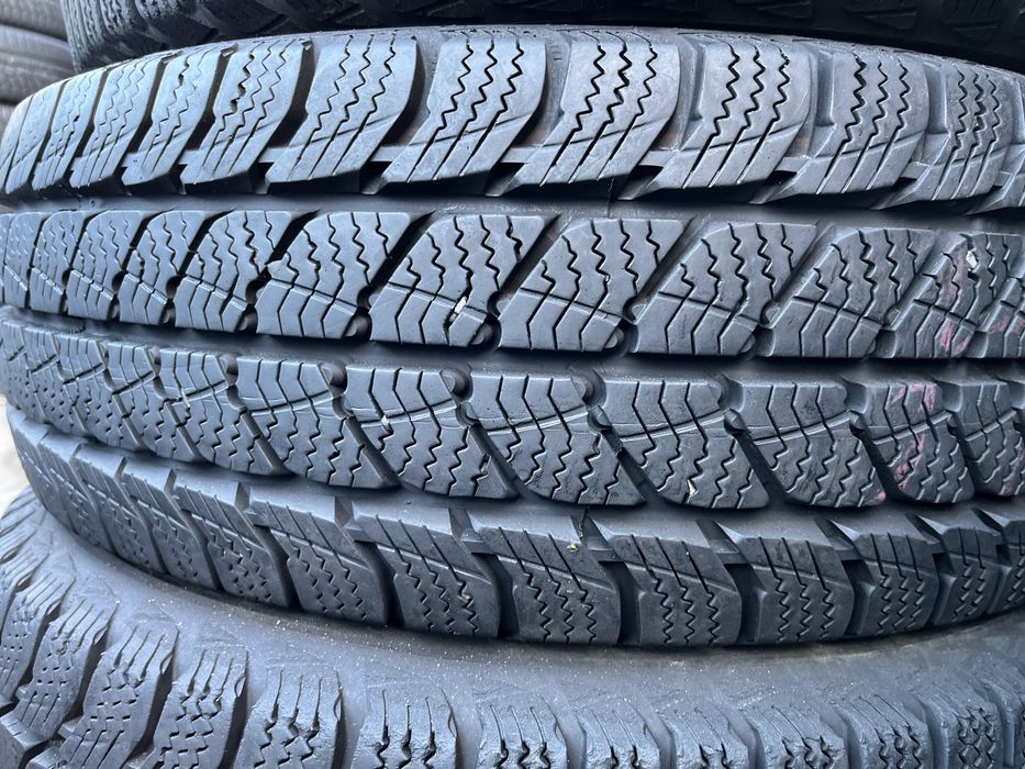 215/65/R16С (зима) Semperit Van Grip3