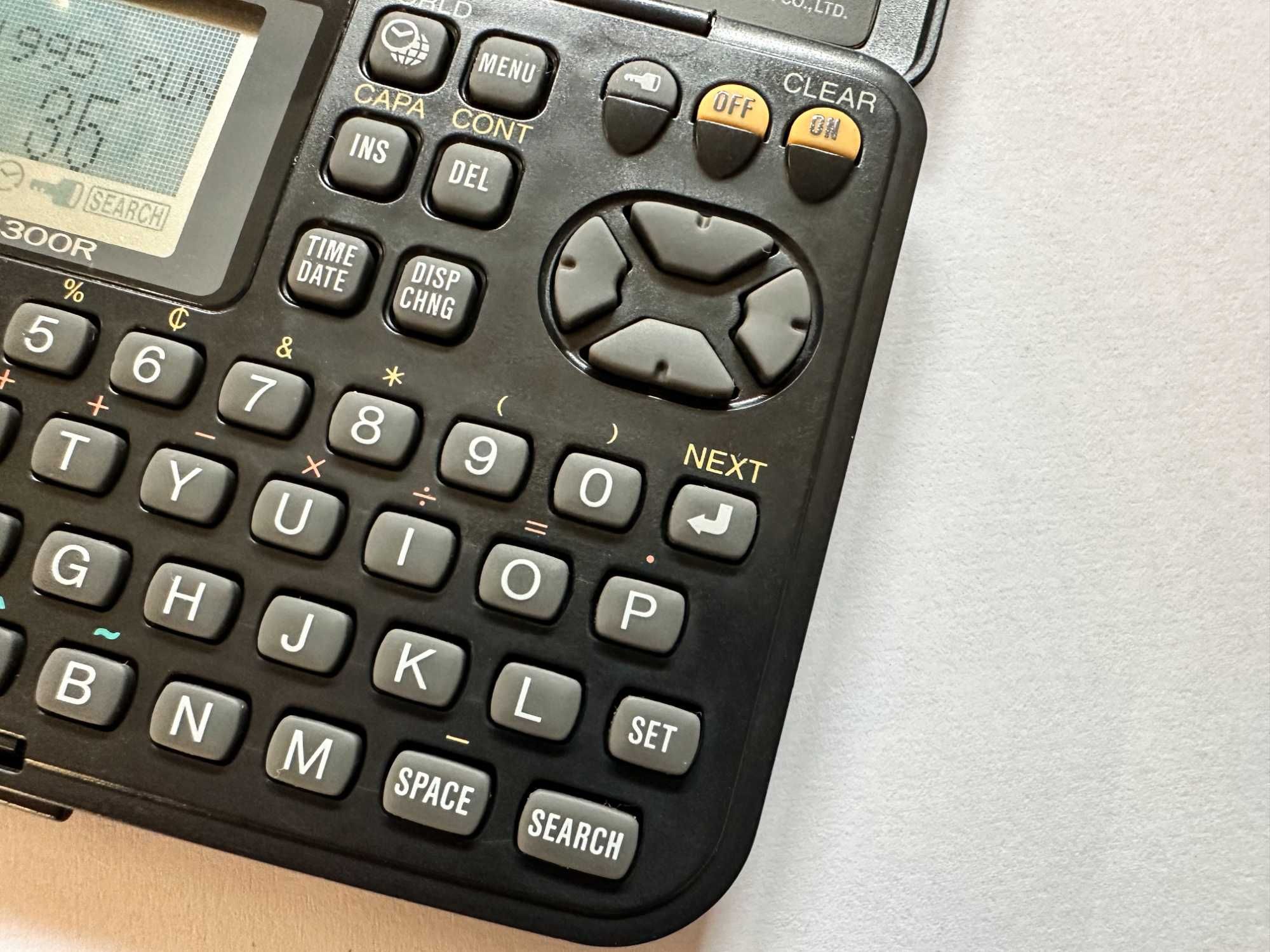 CASIO SF-4300R 32KB retro organizer elektroniczny