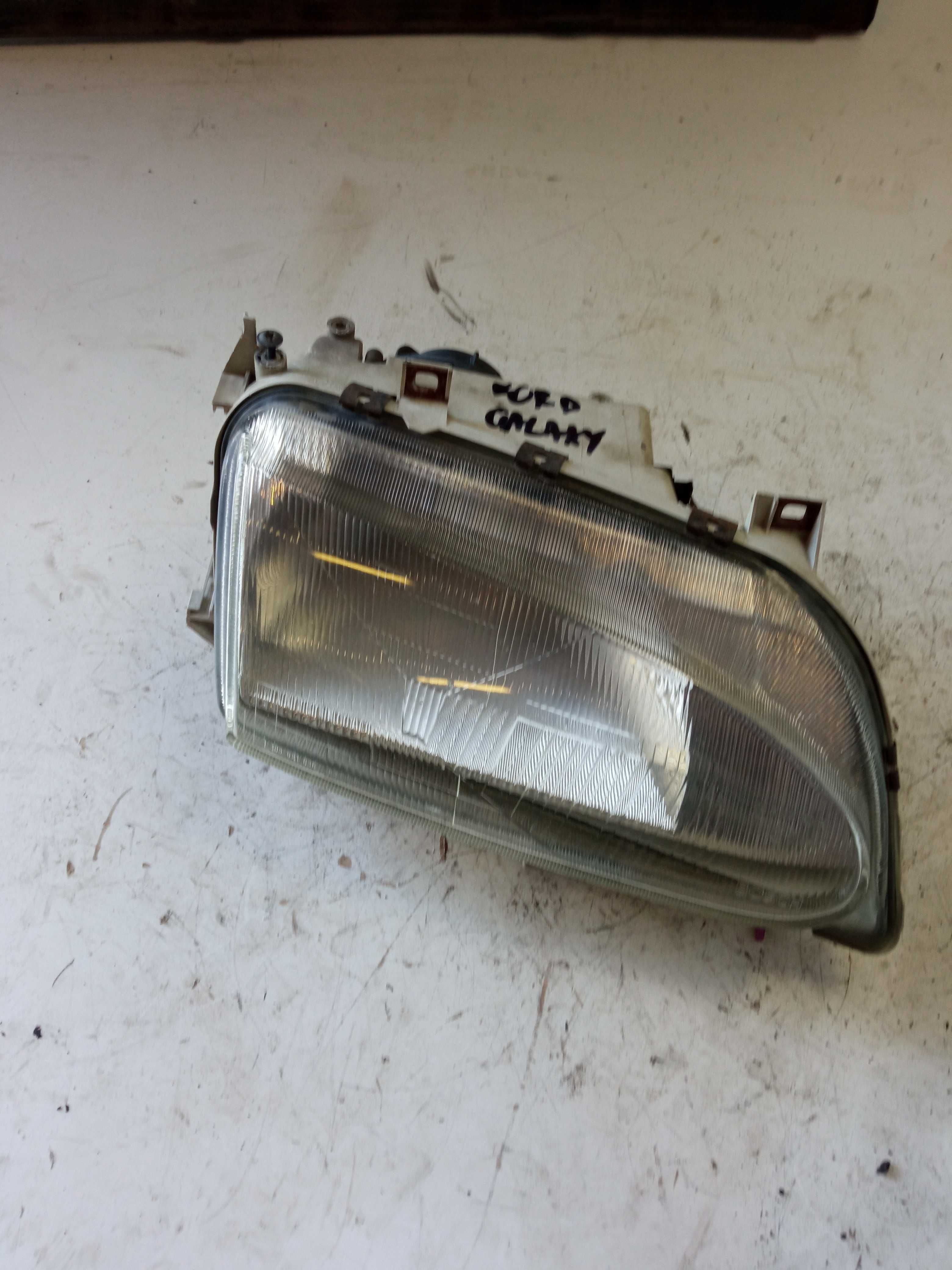 Ford Galaxy Lampa Prawy Przód Prawa Przednia