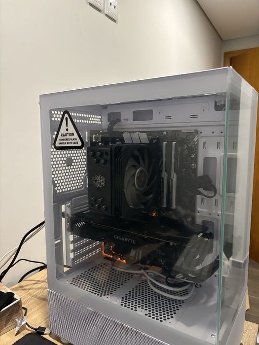 Vendo pc literalmente novo