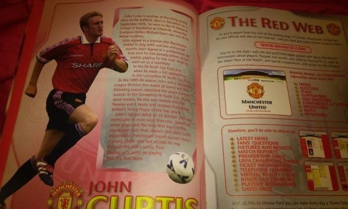 книга английский футбол клуб Манчестер Юнайтед Manchester United 2010