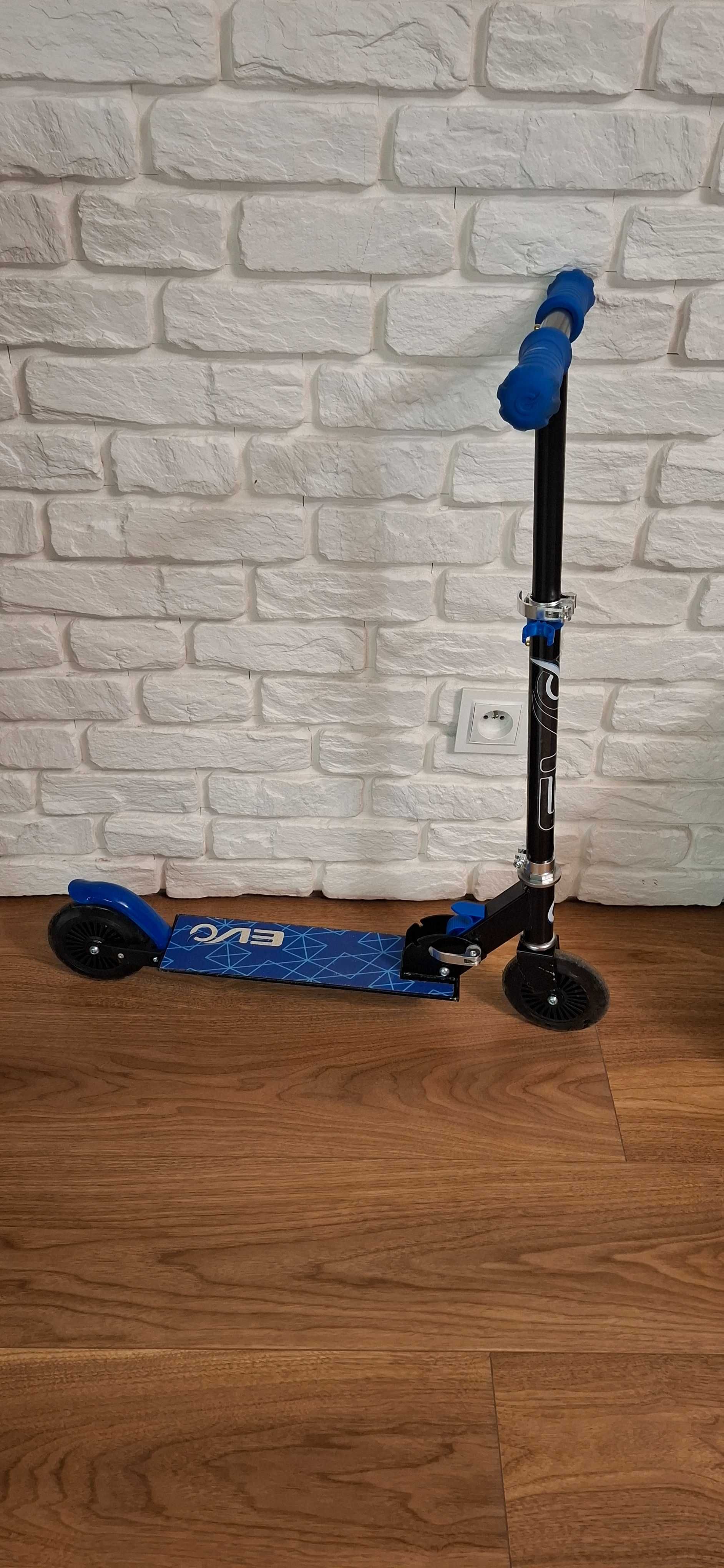 Hulajnoga firmy EVO