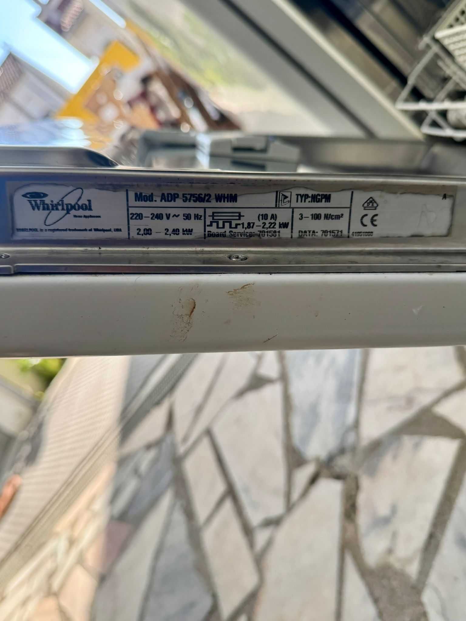 Máquina Lavar Loiça Whirlpool