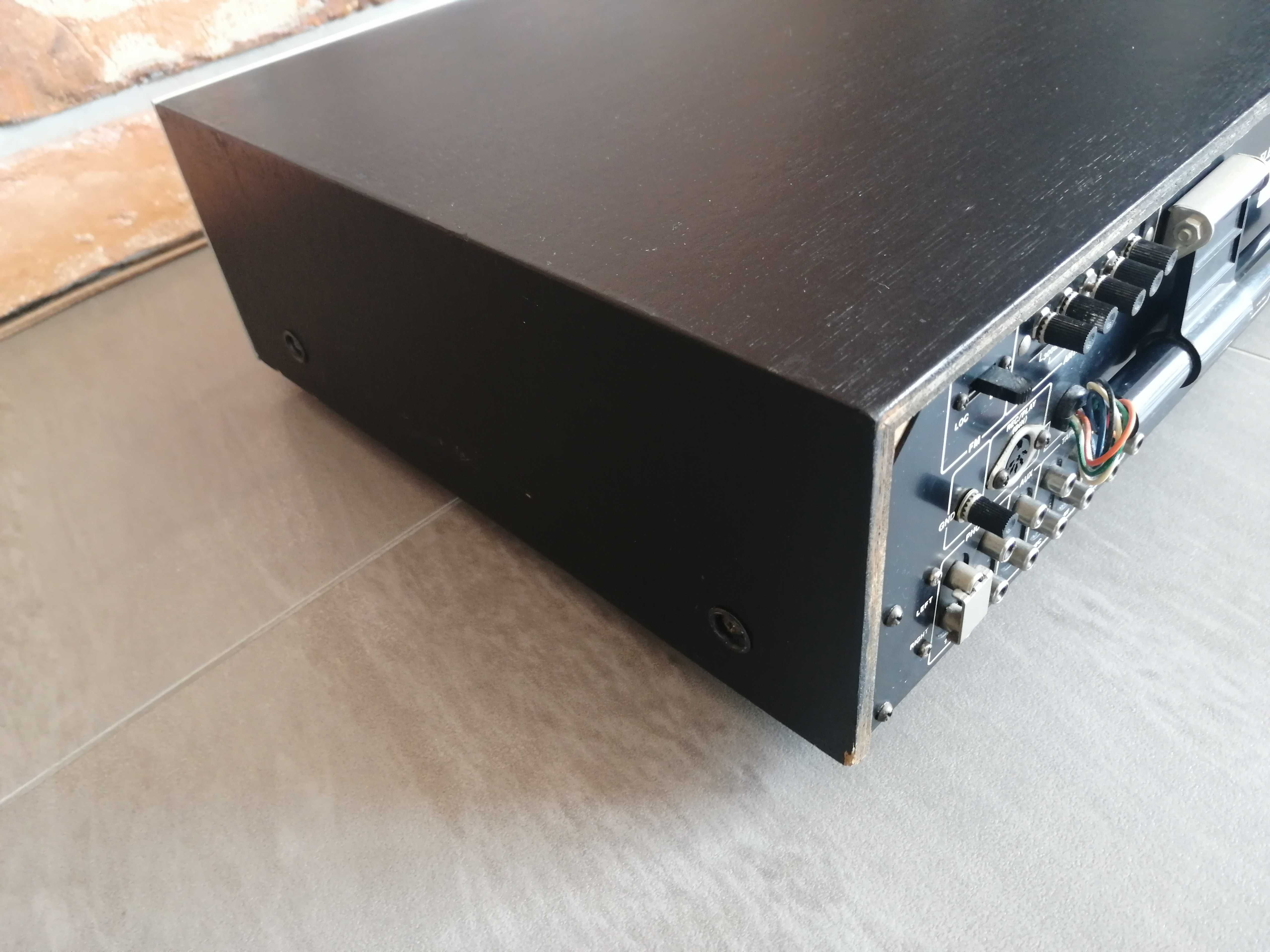 Amplituner Akai AA 1020. Ładny!