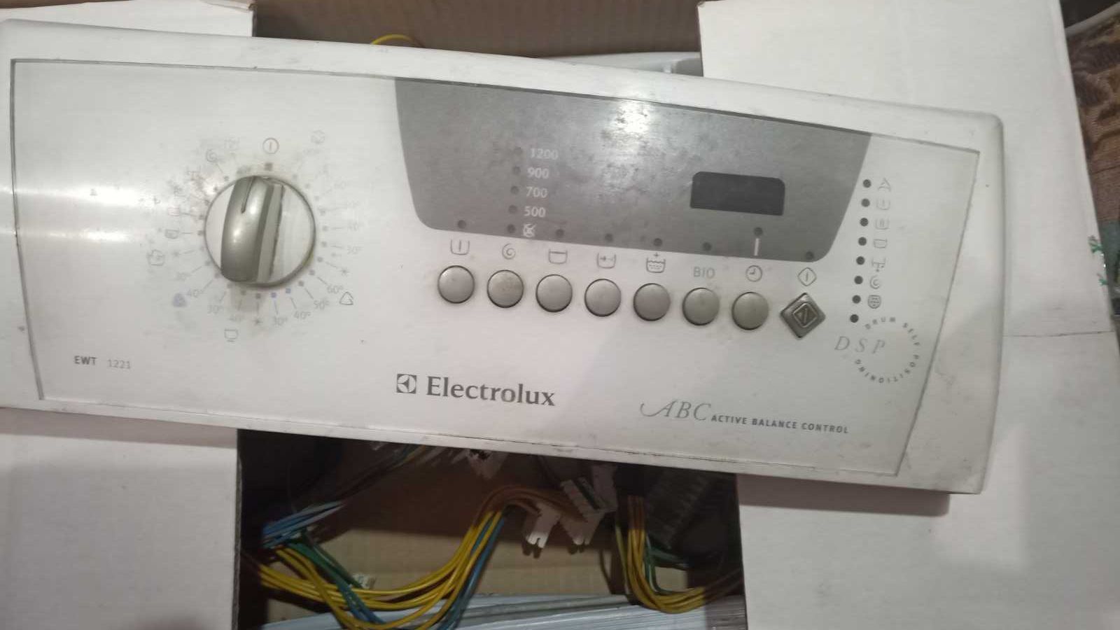 Верхняя панель управления и др. стиралой машины Electrolux