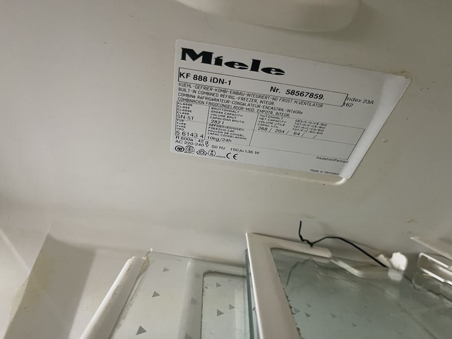 Frigorifico Miele para peças