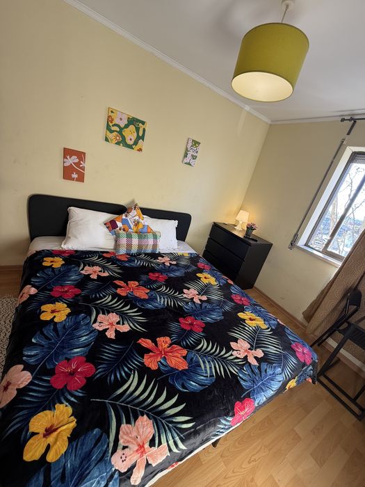 Quarto para casal em Queluz
