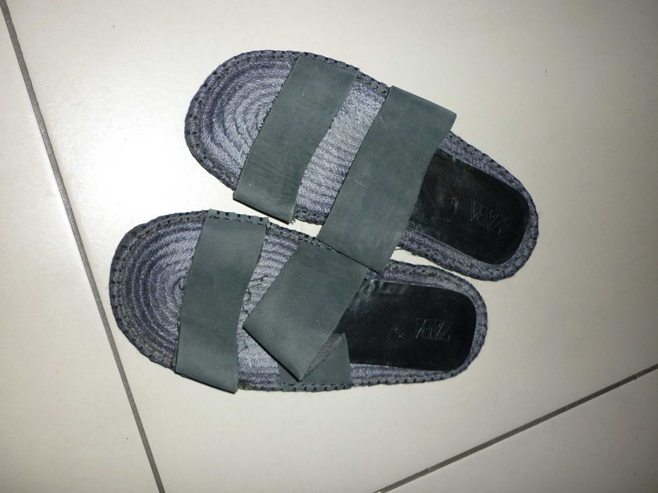 Zara skórzane klapki męskie