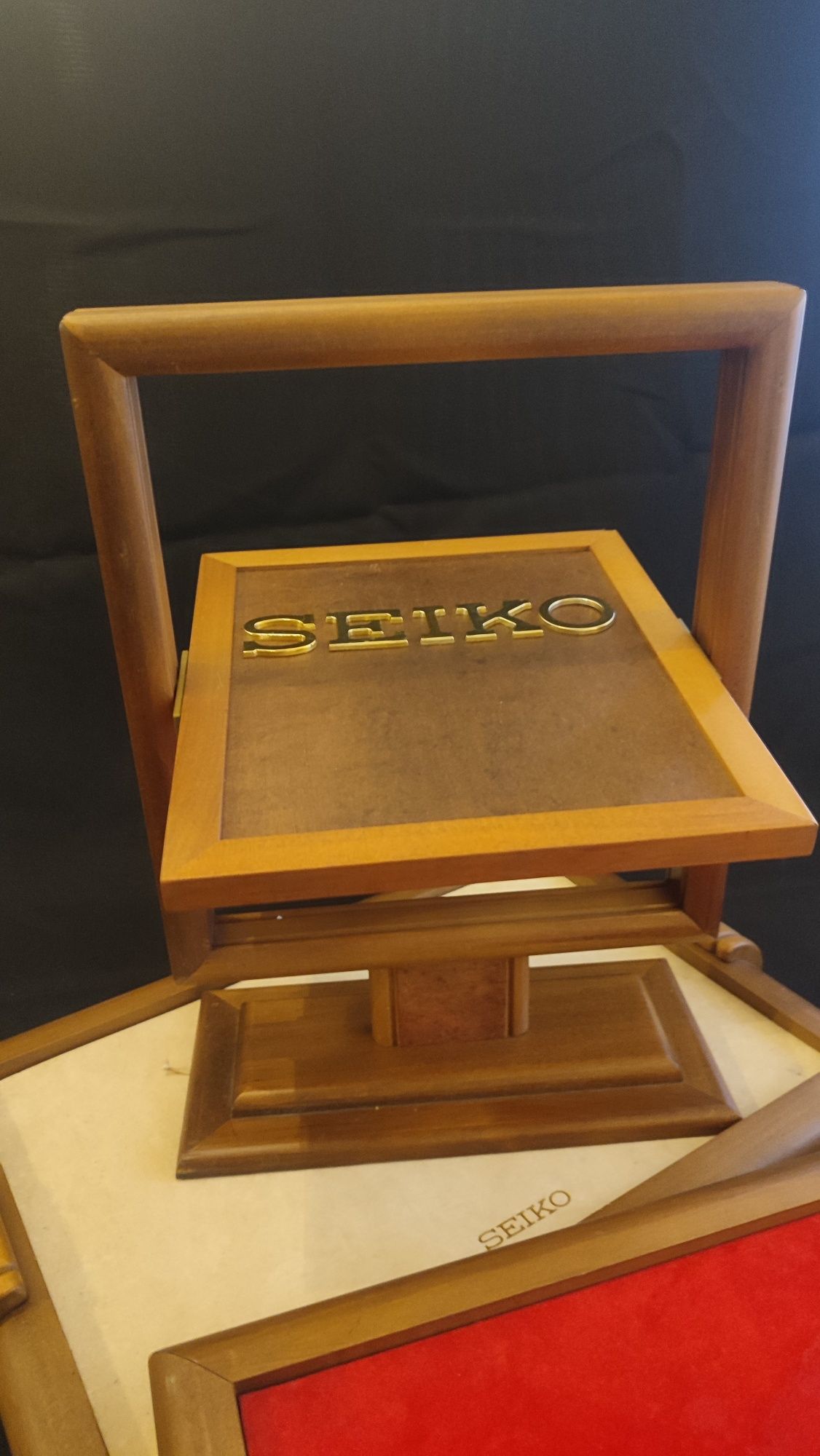 Seiko - Espelho rotativo e tabuleiros de ourivesaria
