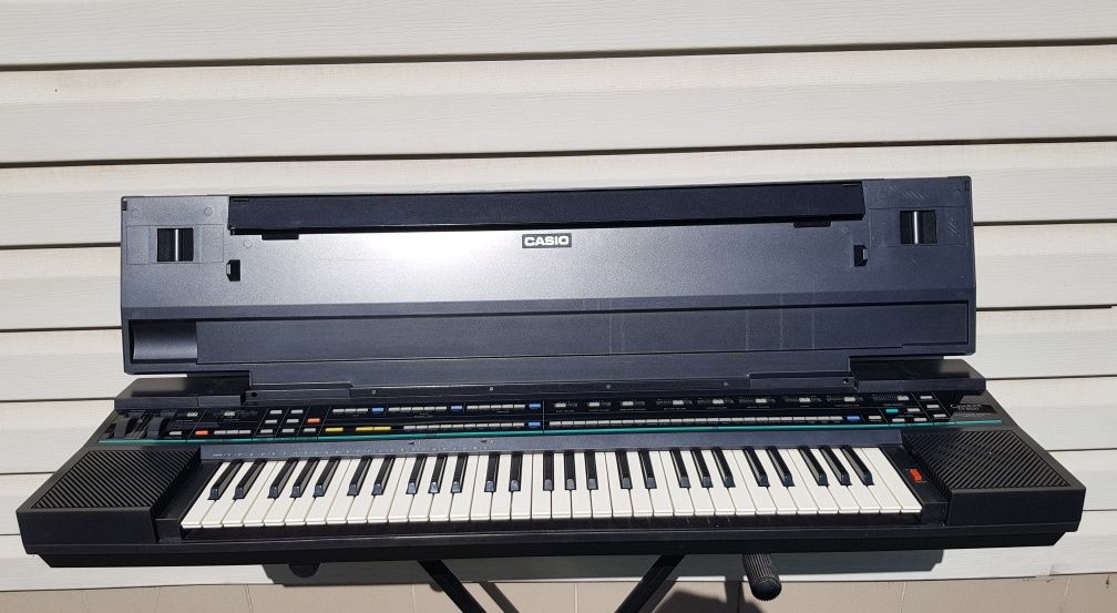 Синтезатор CASIO CT-6500, на 61 клавішу, б/у з Німеччини