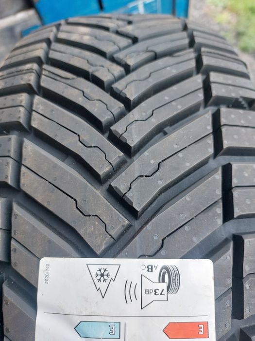 Комплект Шин  MICHELIN AGILIS CrossClimate  215/65/16c НОВІ !!!