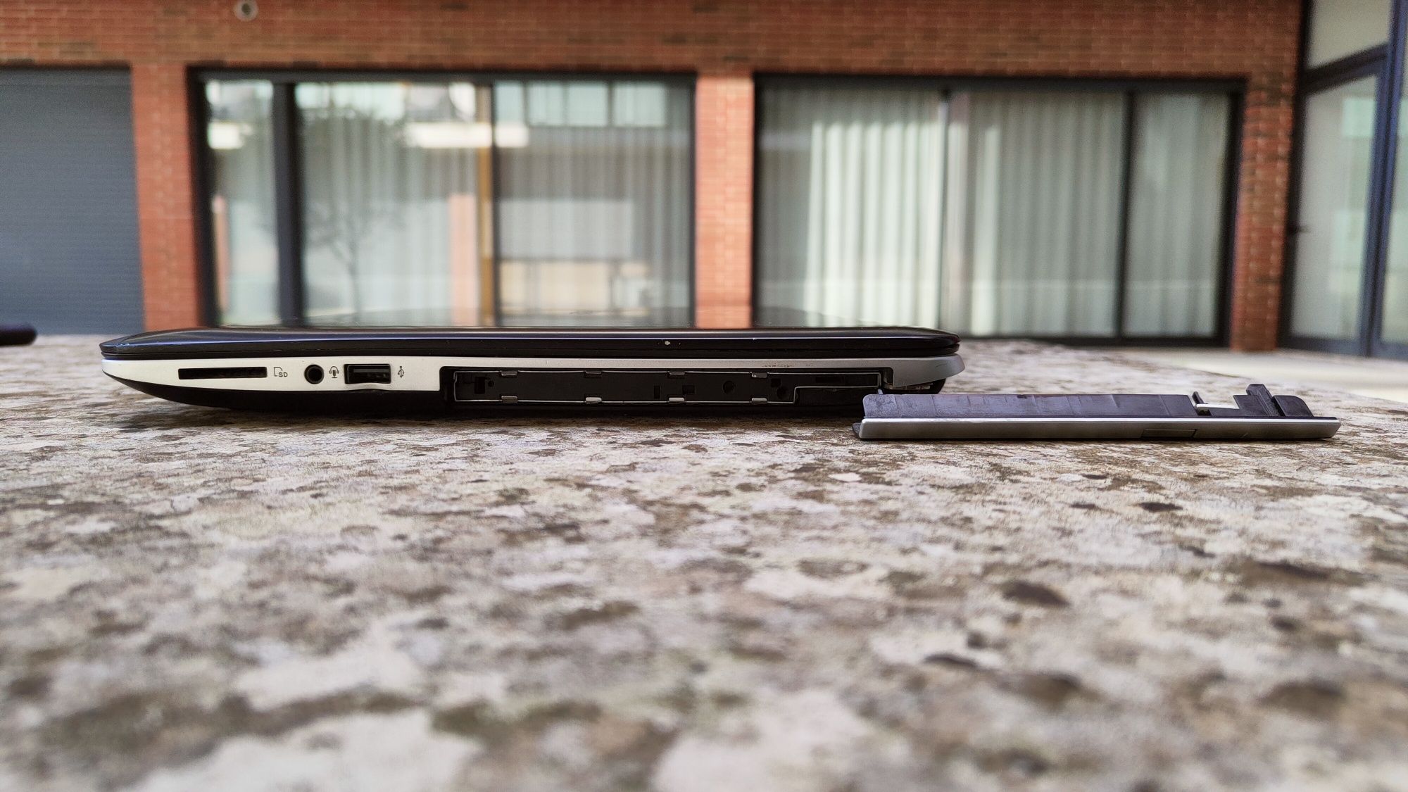 Notebook Asus 1 TERA 12GB
