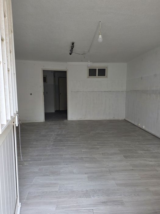 Garagem com 40 m² em São Pedro do Estoril