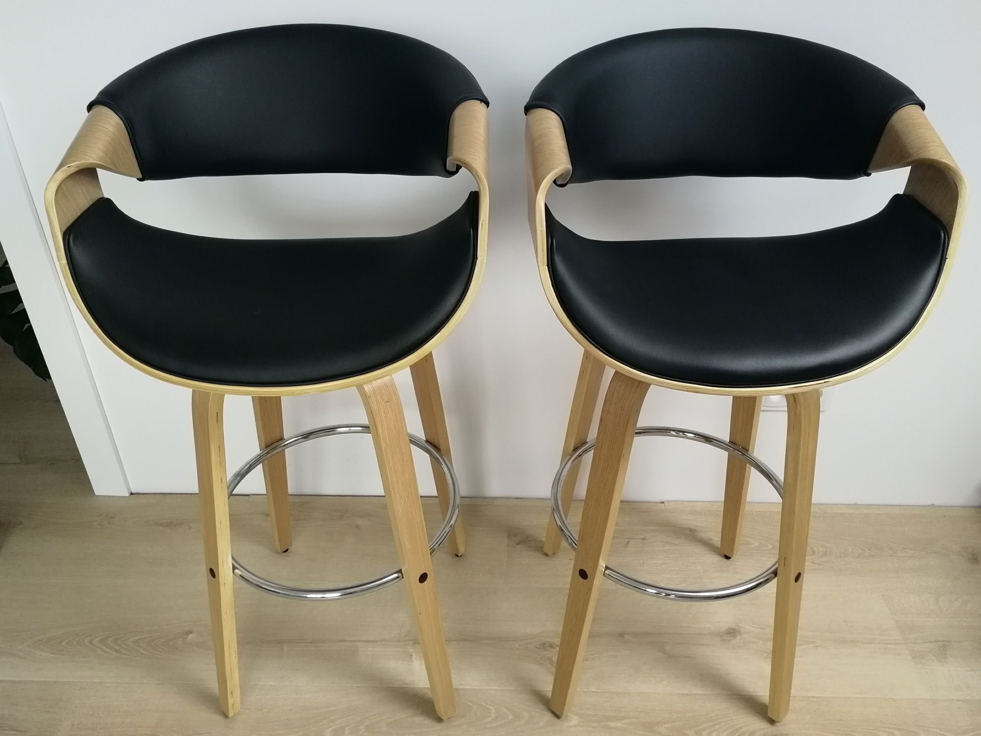 Hoker Bent Mebel Partner ekoskóra