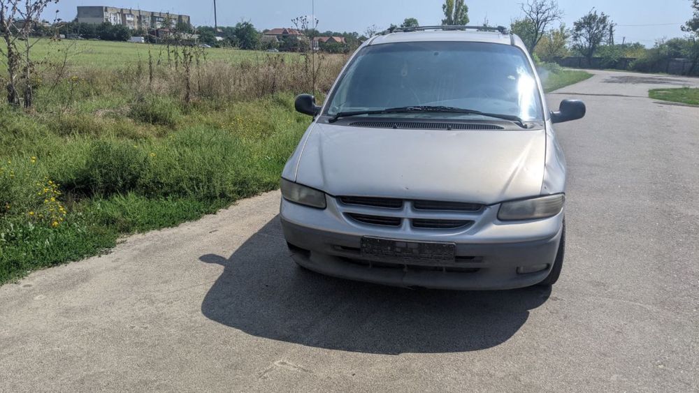 Продаю машину, Chrysler Voyager