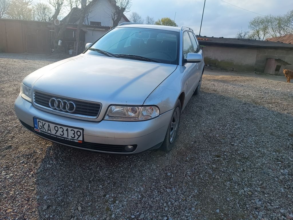 Audi A4 B5 1.9tdi 110KM lift kombi hak 99r