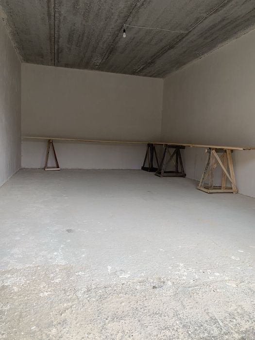 Оренда гараж довгострокова Озерна ЖК Амстердам