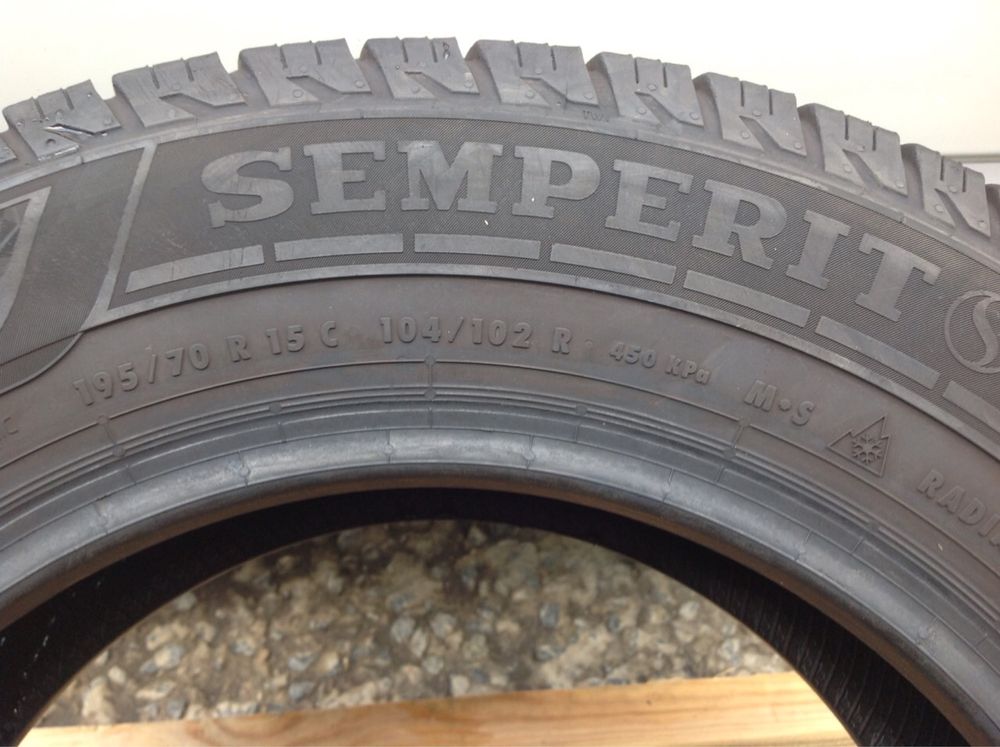 195 / 70 / R 15 C Semperit Van All Season