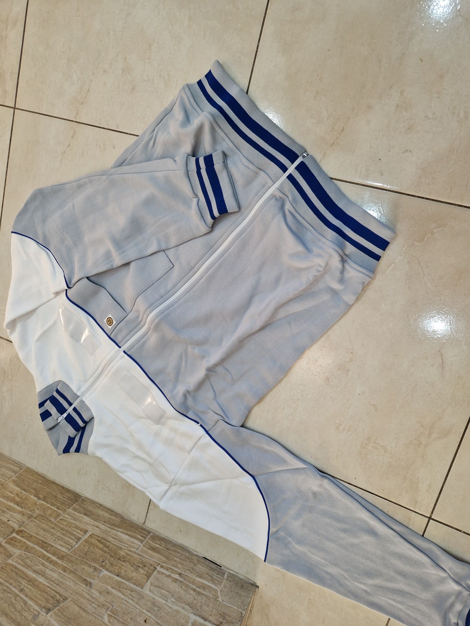 Bluza robocza szara.