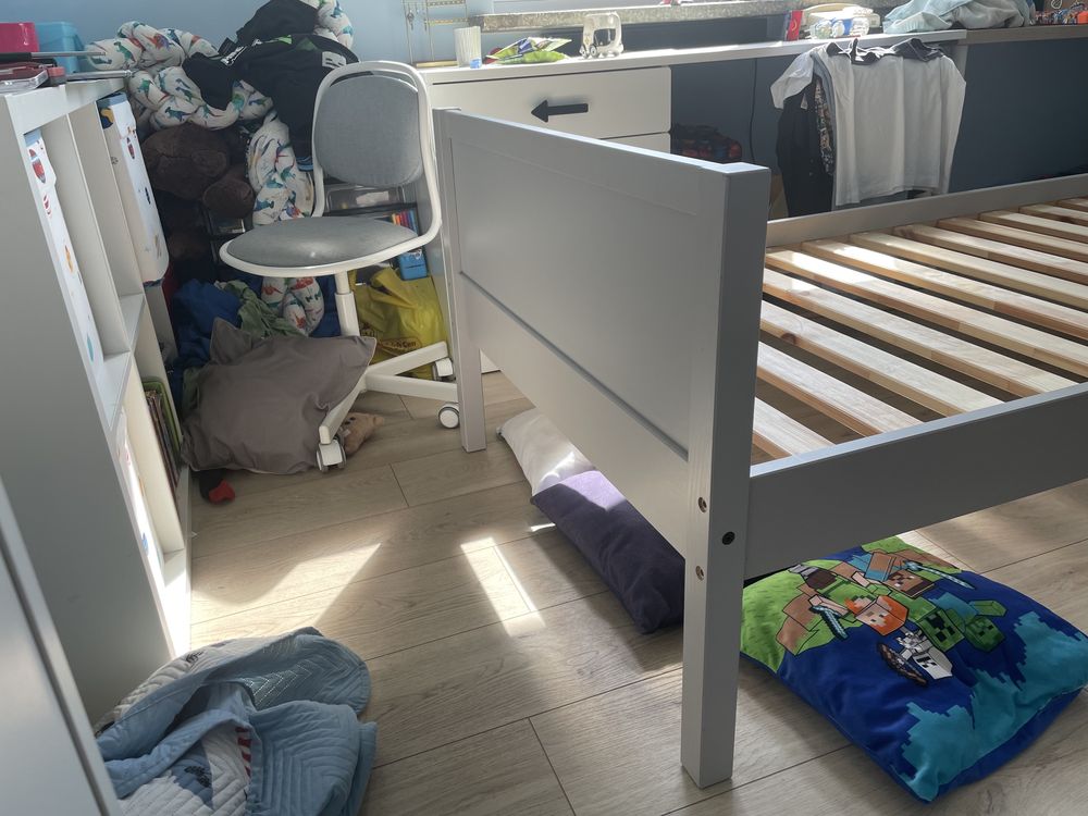 Łóżko szare dziecięce / młodzieżowe Ikea Smyga 90x200