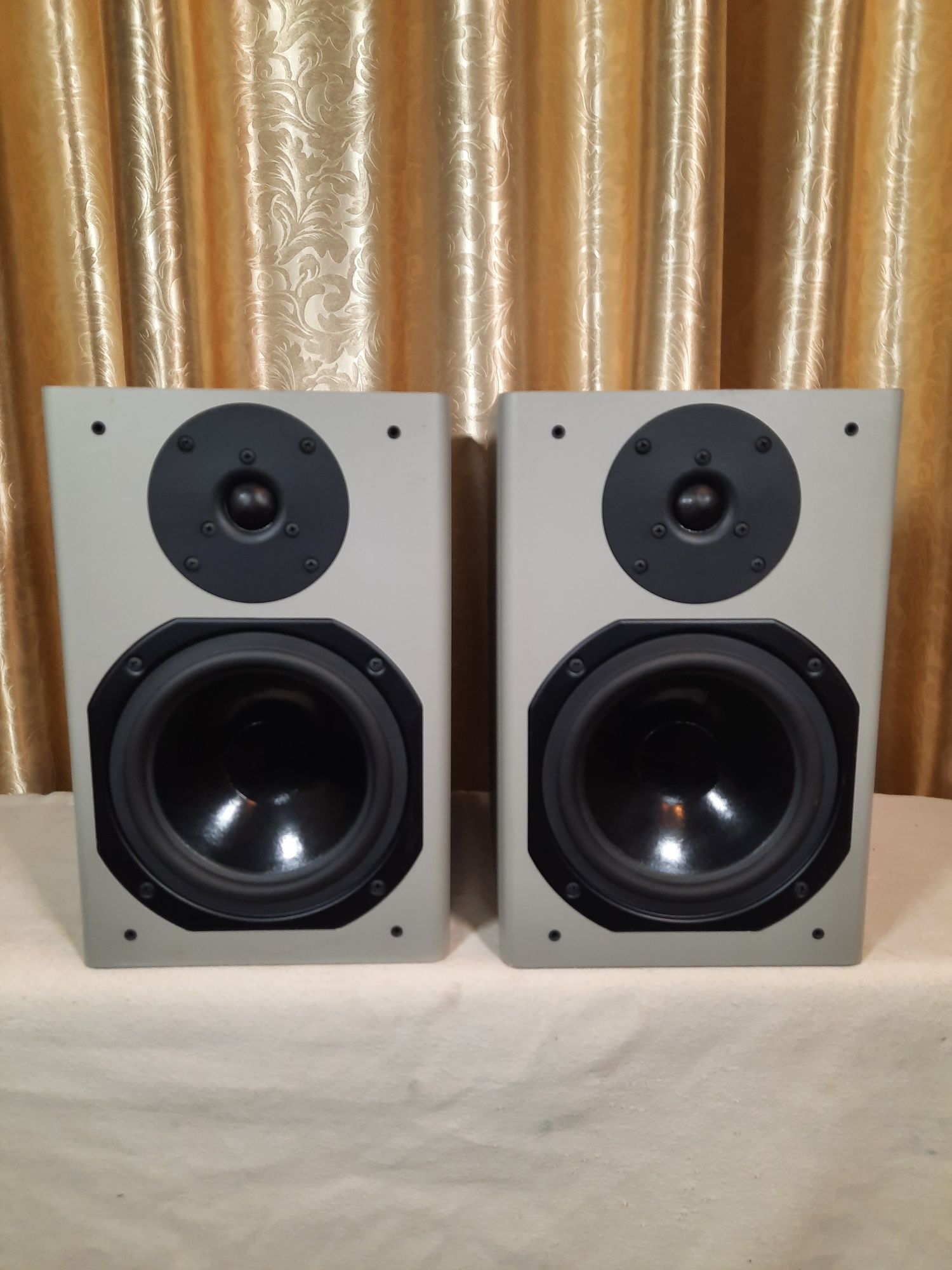 В продаже акустика  FineArts  (Grundig)  MBX10