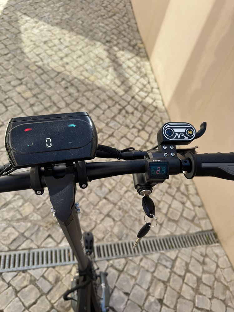 Nanrobot scooter elétrica