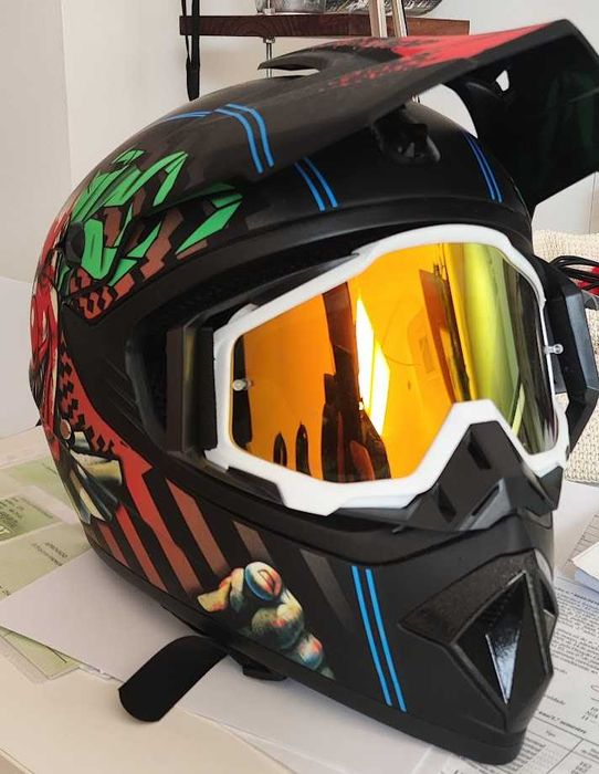 Capacete de BMX MTB tamanho M com óculos