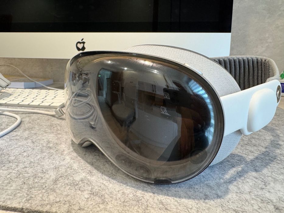 Apple Vision Pro 256 GB USA stan BDB