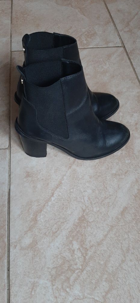 Carvela  botki damskie 37