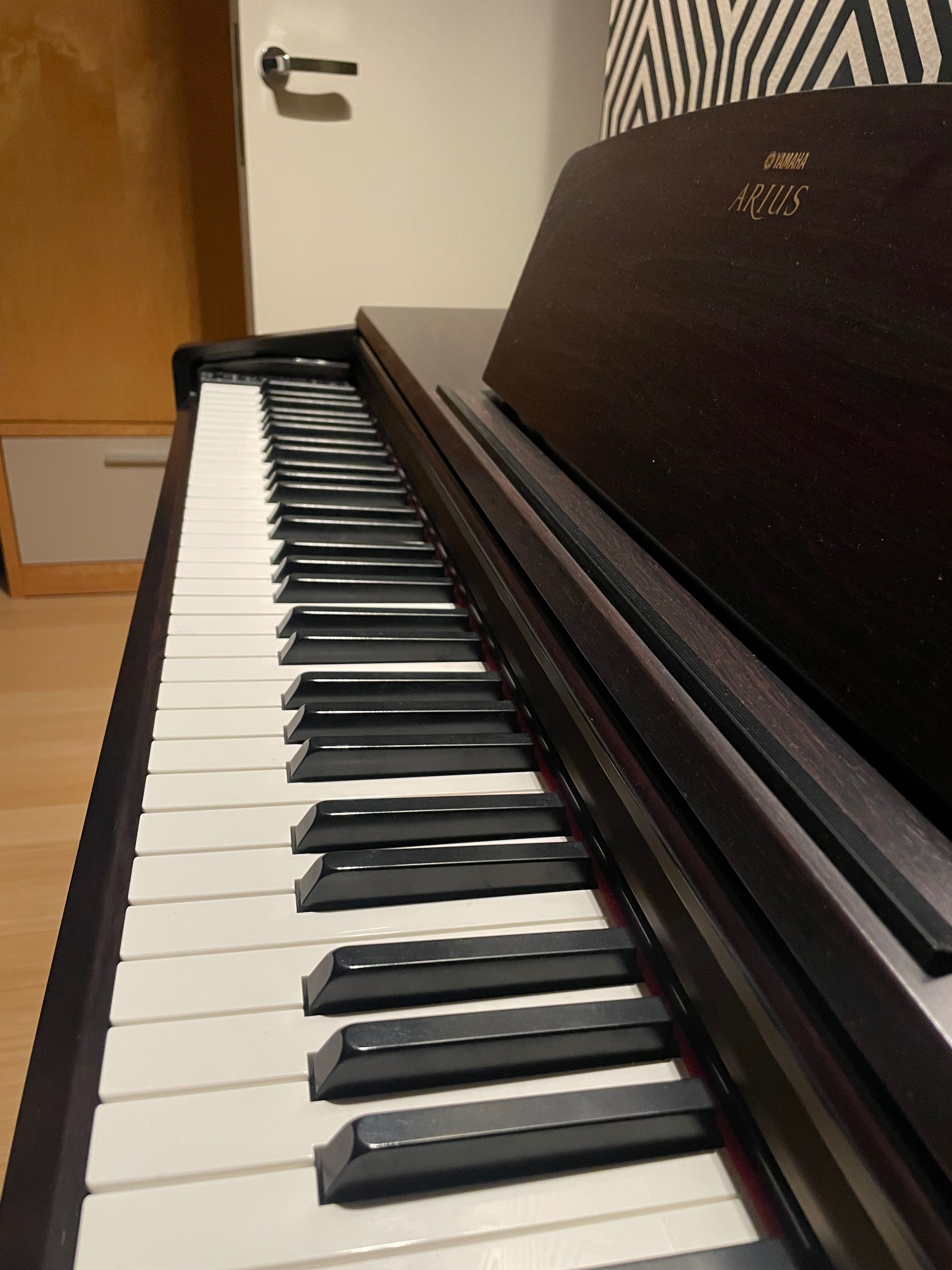 Pianino cyfrowe Yamaha YDP 161