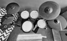 ROLAND TD-17 KV MDS + Stołek TAMA + Wzmacniacz Peavey + ...